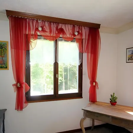 בקתה Chez Corinne *
